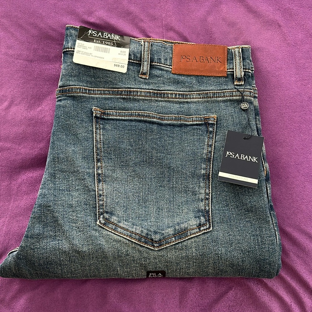 Jos. A. Bank Blue Denim Jeans with Classic Fit and Contrast Stitching